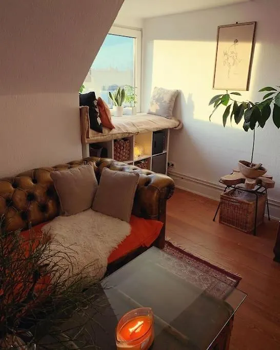Central Artist Apartment, Skyline View & Breakfast Inclusive Hamburg Apartment