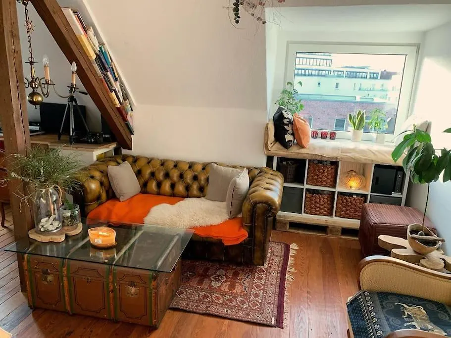 Central Artist Apartment, Skyline View & Breakfast Inclusive Hamburg 0*,  Deutschland