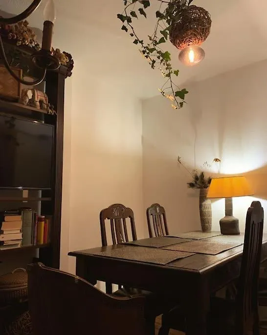 Central Artist Apartment, Skyline View & Breakfast Inclusive Αμβούργο